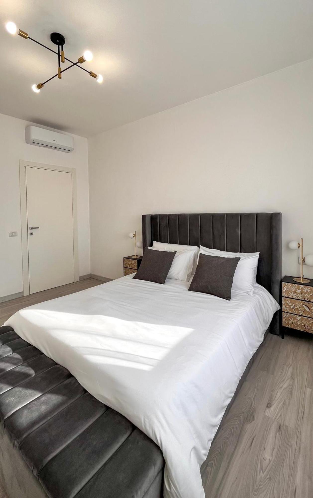 Dream & Relax Apartment San Donato Milanese Bagian luar foto